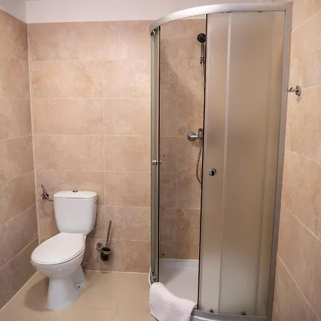 Korab Natura Tour Kompleks wypoczynkowy *