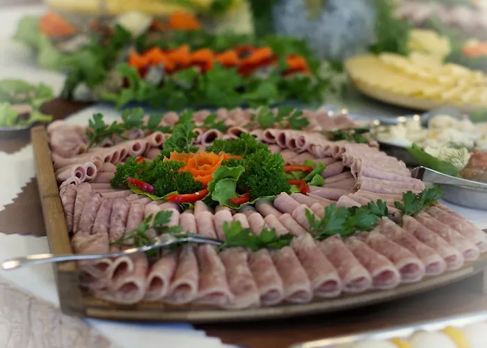 Korab Natura Tour * Ustronie Morskie